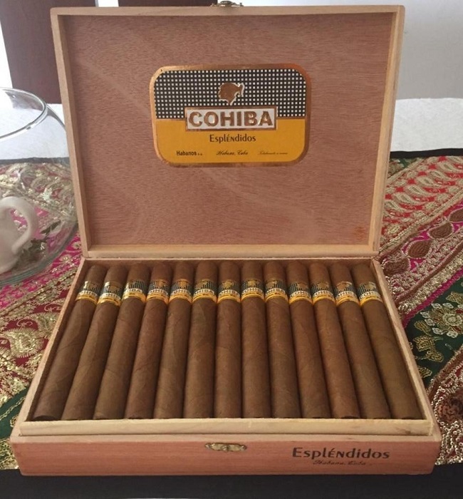 Cohiba Esplendidos – điếu xì gà dài nhất của thương hiệu này, tên nhà máy của nó là Cohiba Churchill